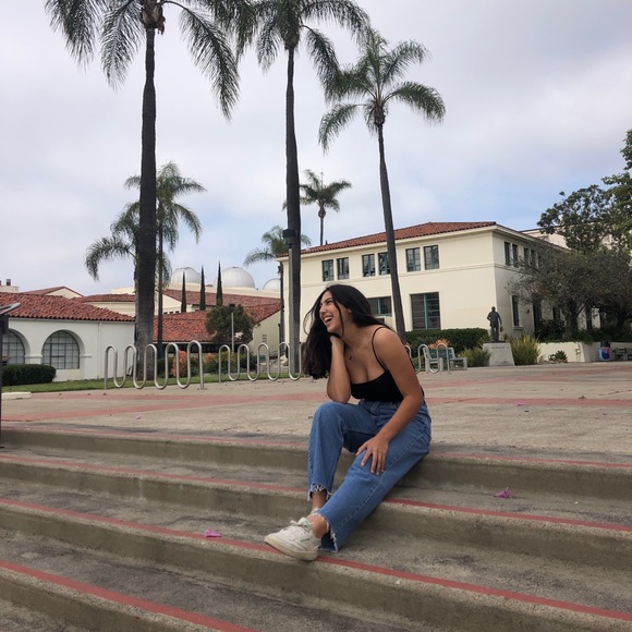 Meet your Posher, Hailey - Picture 1 of 1